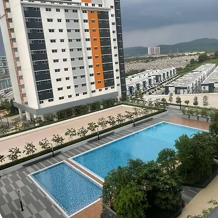 Er Homestay 3Bedroom With Balcony Nearest Klia Sepang Exterior photo