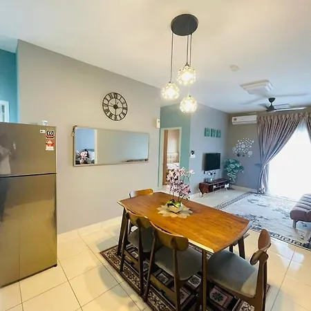 Er Homestay 3Bedroom With Balcony Nearest Klia Sepang Exterior photo